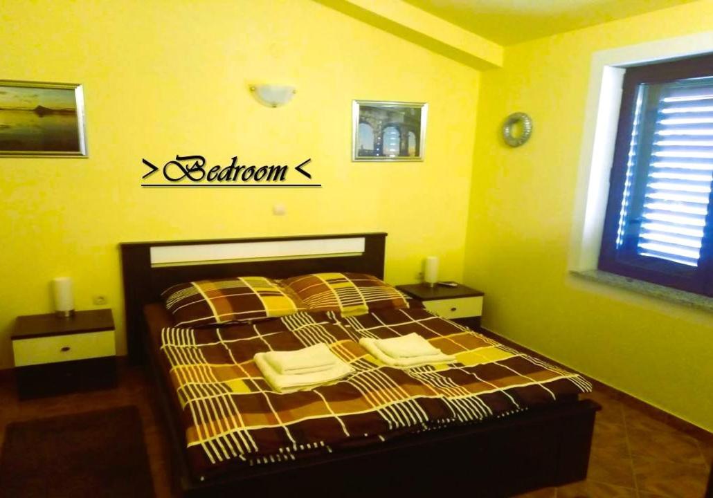 House White Stone Split Apartment Podstrana Cameră foto