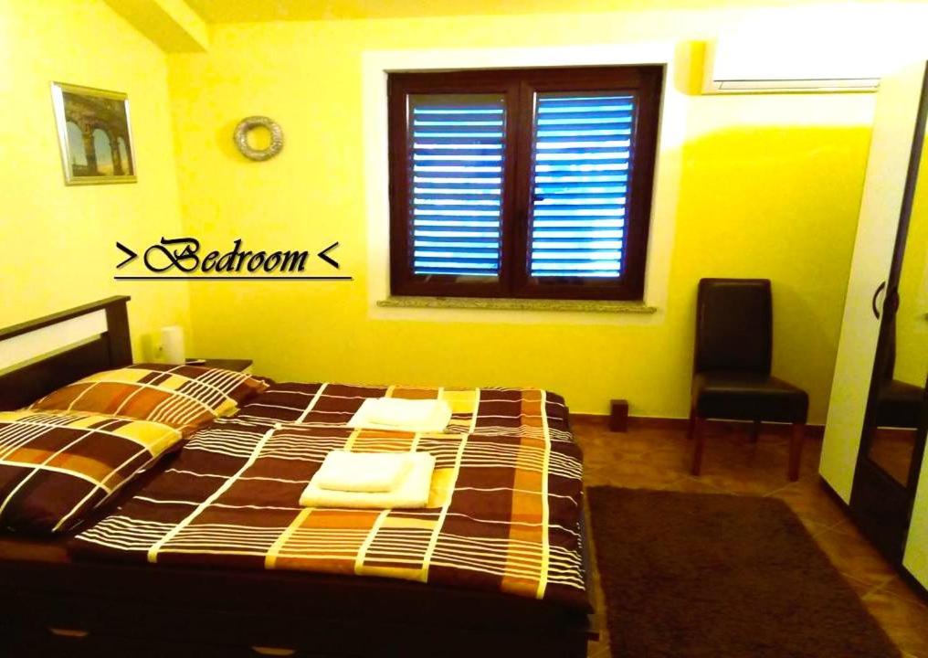 House White Stone Split Apartment Podstrana Cameră foto