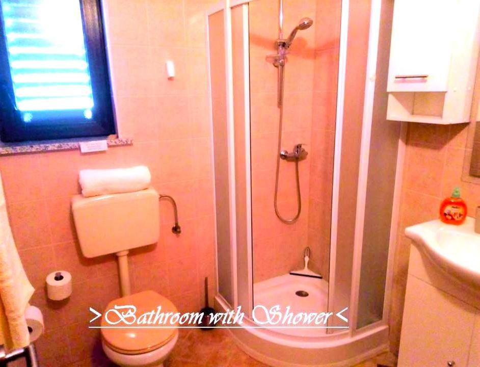 House White Stone Split Apartment Podstrana Cameră foto